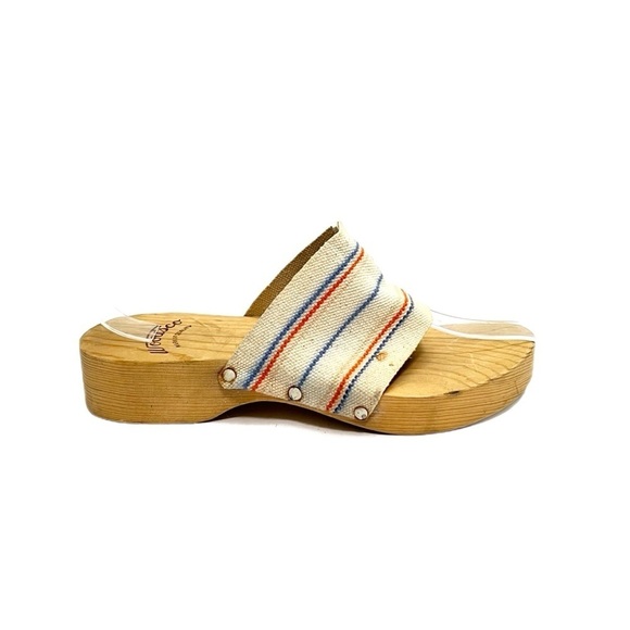 Woodsco Shoes - Vintage 1960s striped canvas open toe wooden sandals